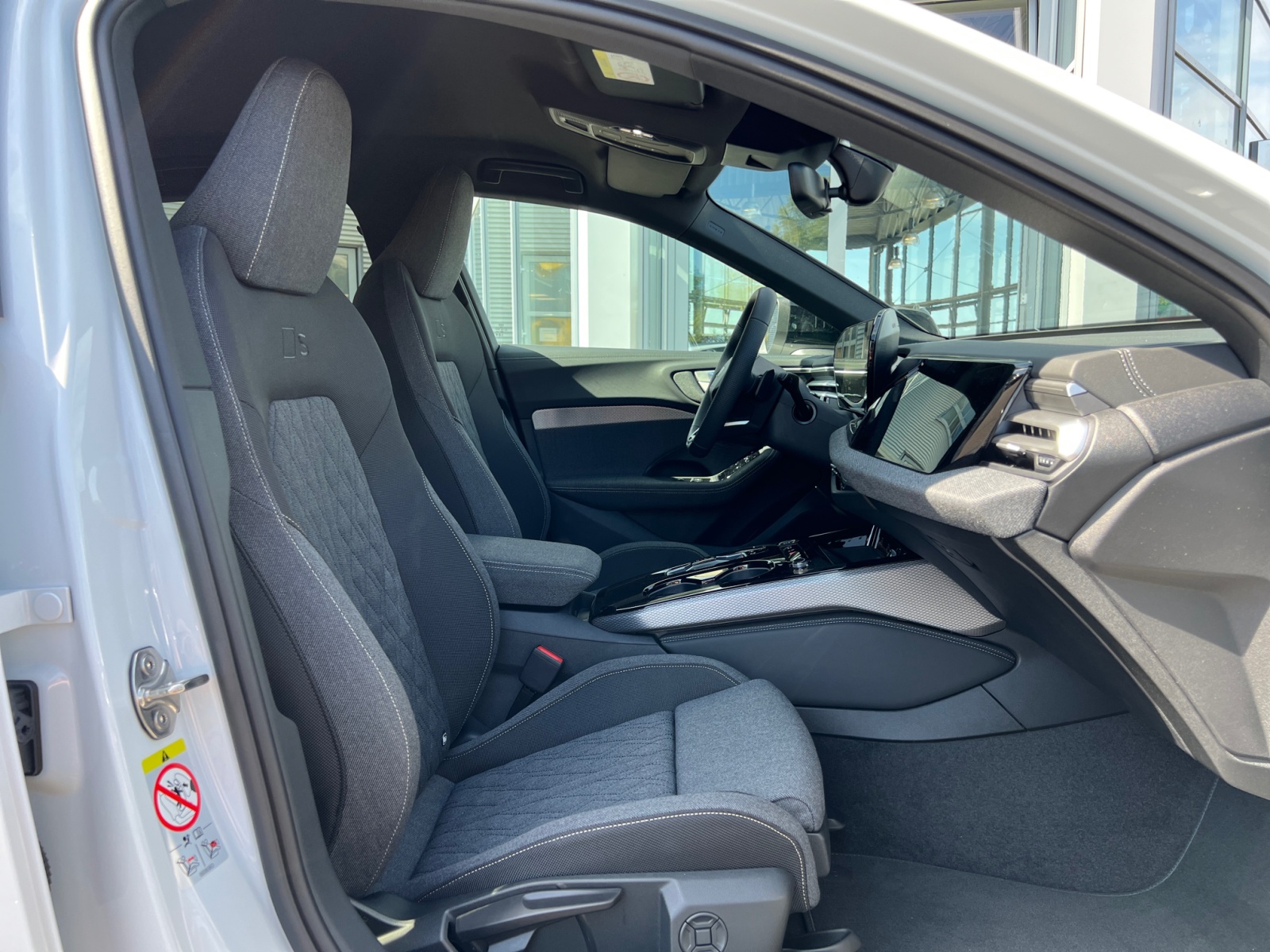 Foto 1 - A5 Avant 35 TFSI S tronic S line AHK ACC Rückfahrk Navi LED, Gletscherweiß